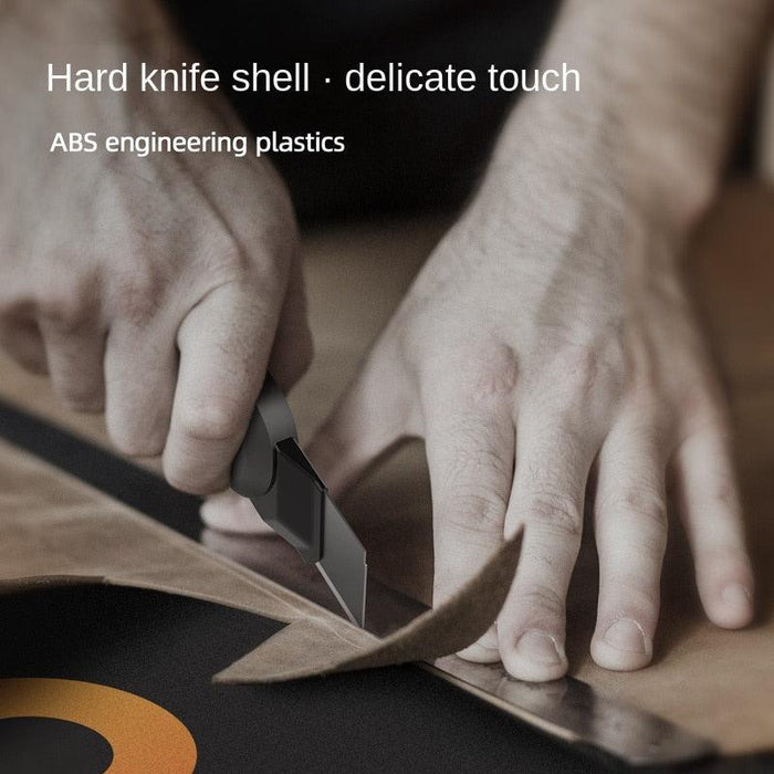 Efficient Precision Tool: Deli Black SK2 Blade Utility Knife - Elevate Your Cutting Experience