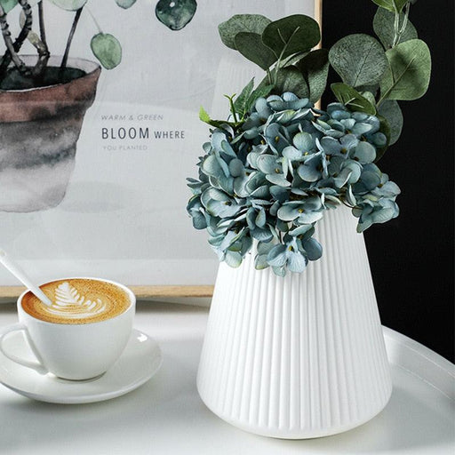 Elegant White Plastic Vase for Contemporary Nordic Home Decor