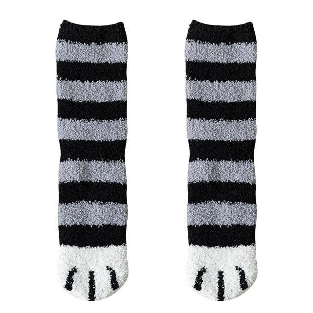 Cozy Animal Paw Print Women's Fleece Socks - Cute Kawaii Style for Warm Feet