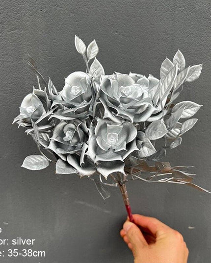 Elegant Golden Maple Leaf Home Decor Accent - Stunning Decorative Piece