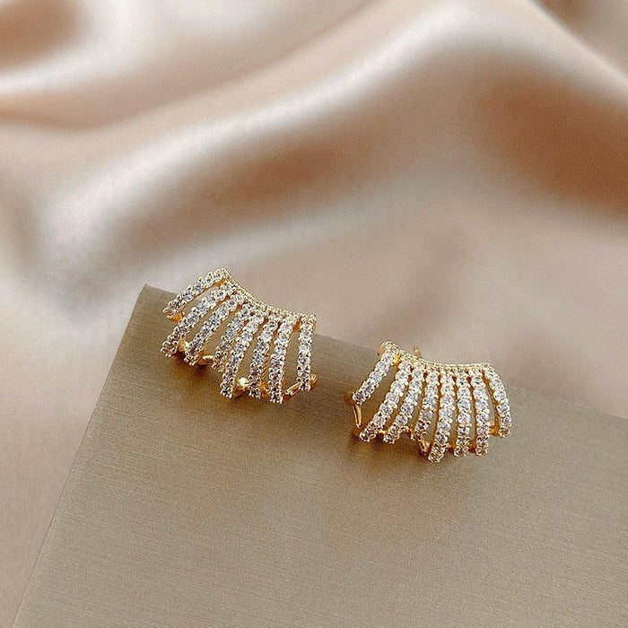 Asymmetric Glamour: Korean Crystal Gold Earrings for Style Statement