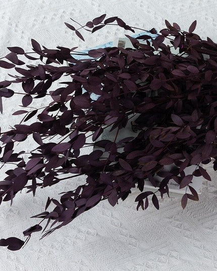 Charming Dried Eucalyptus Millet Leaf Arrangement: A Stylish Home Decor Essential