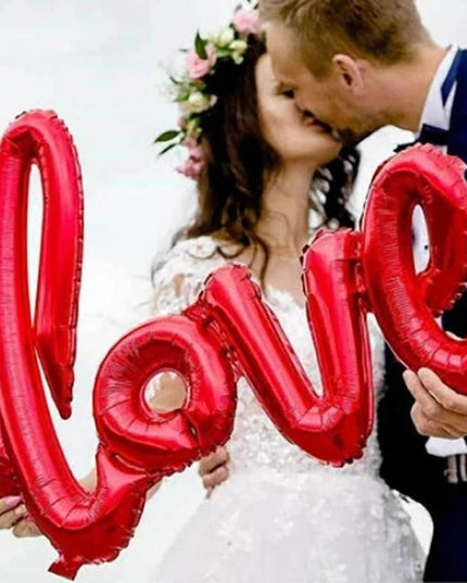 Romantic Red Heart Foil Balloon: Heartfelt Love Letter Design for Unforgettable Celebrations