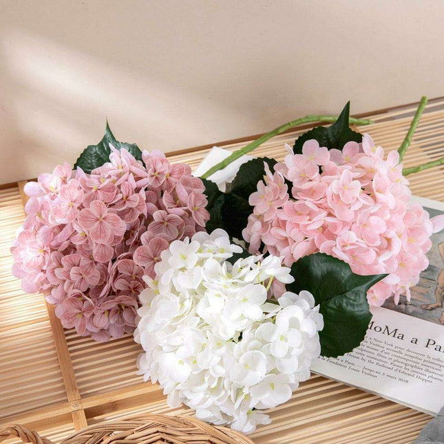 Luxurious Faux Hydrangea Stem - Premium Quality Artificial Flower for Home Decor & Events (19.7" Tall)