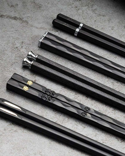 Colorful Premium Non-Slip Chopsticks Set: 5 Pairs for an Authentic Japanese Dining Experience
