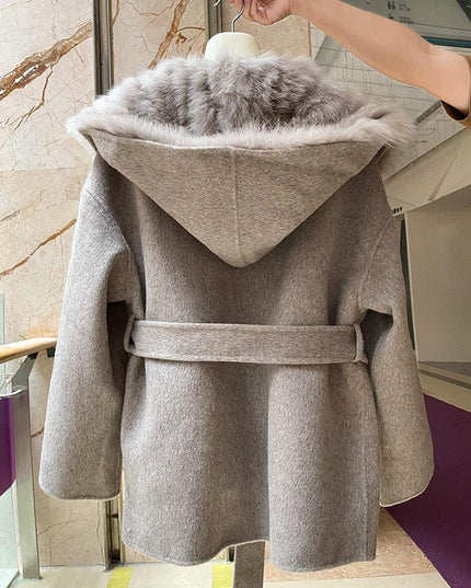 Elegant Hooded Wool and Cashmere Coat with Fox Fur Trim for Stylish Women