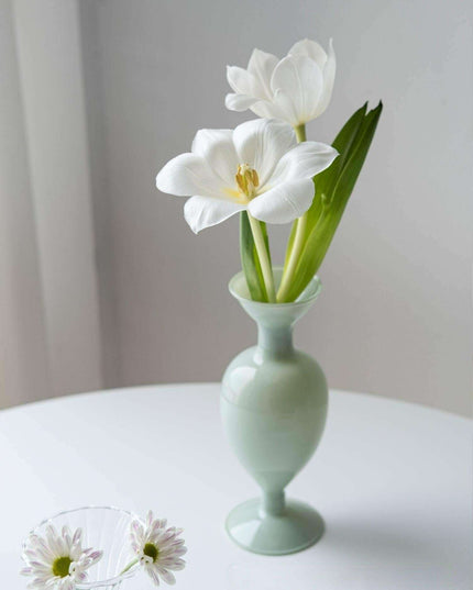 Emerald Elegance: The Nordic Vase for Timeless Home Decor