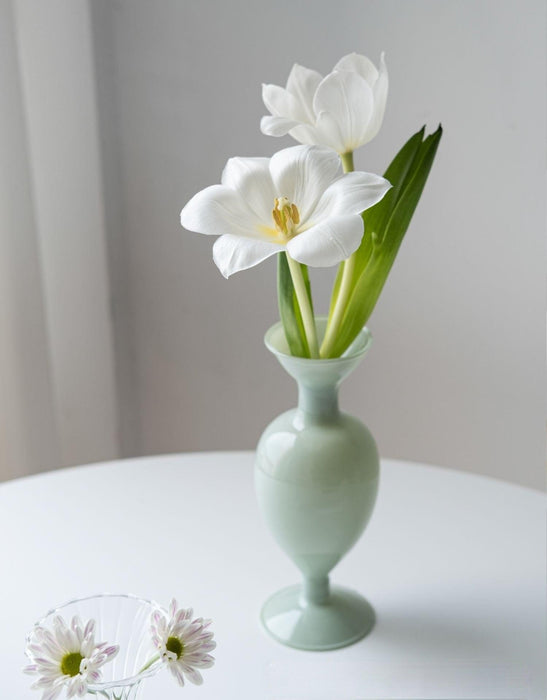 Elevate Your Home Decor with our Emerald Glass Vase - Unique Nordic Design