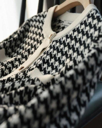 Vintage Charm Houndstooth Knit Crop Sweater for Autumn Fashion