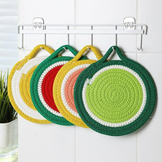 Stylish Thermal Cotton Table Mat: Chic Insulated Dining Protector