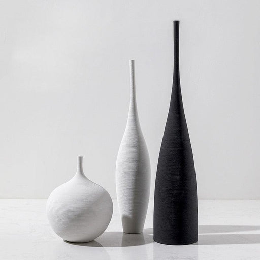 Ceramic Vase Black and White Simple Creative Design Handmade Art Decoration Living Room Model Room Vase Decoration - Très Elite