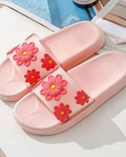 Floral Elegance Slides: Chic Loungewear for Women Embracing Relaxed Luxury