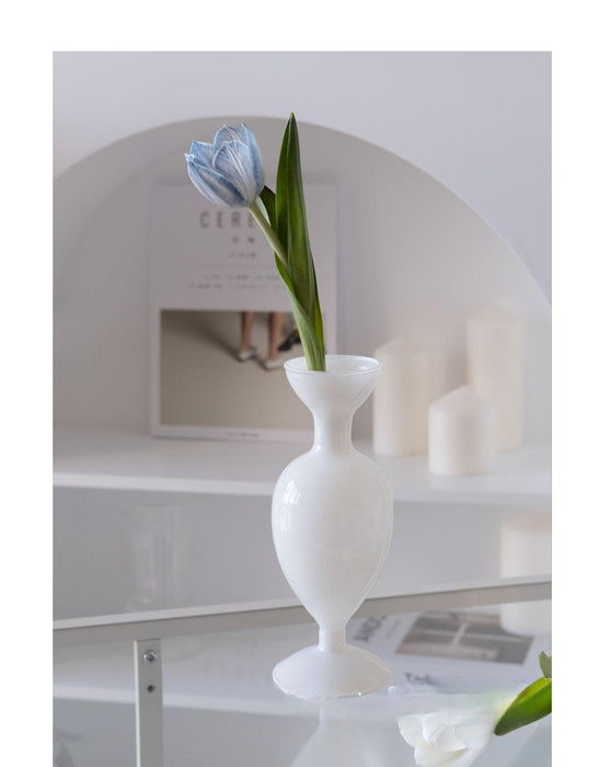Elevate Your Home Decor with our Emerald Glass Vase - Unique Nordic Design