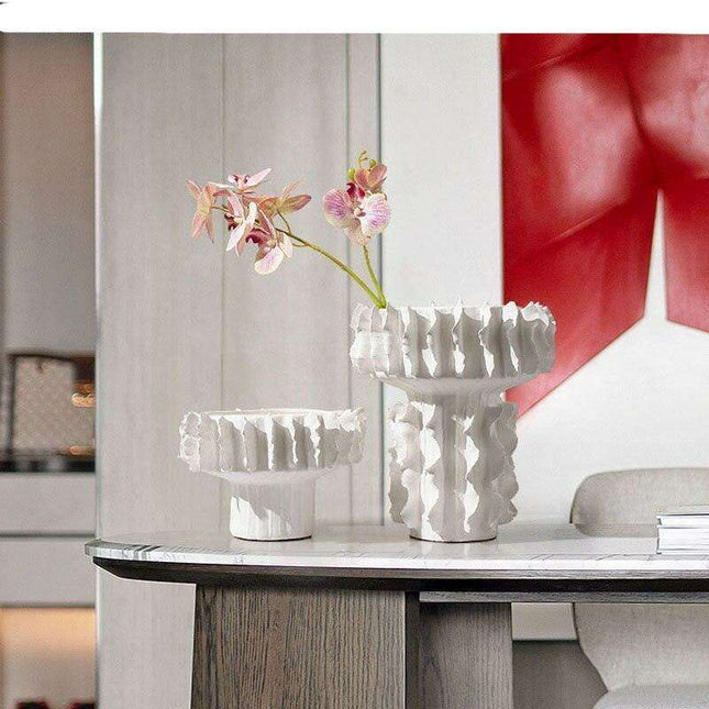 Elegant Thread-Design Ceramic Vase - Chic Accent for Home and Office Decor