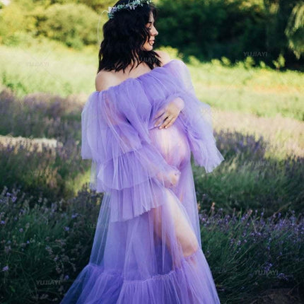 Chic Ruffled Tulle Maternity Gown: Ideal for Captivating Photos and Evening Glamour