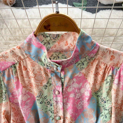 Chic Vintage Floral Midi Dress with Turtleneck and Elegant Lantern Sleeves