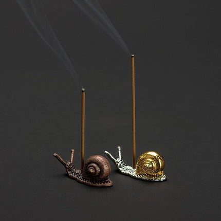 Serenity Zinc Alloy Incense Burner - Enhance Your Mindfulness Rituals - Très Elite