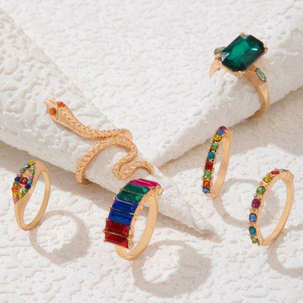 Serpent's Embrace: Opulent Five-Piece Ring Jewelry Set