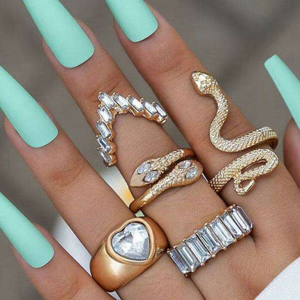 Serpent's Embrace: Opulent Five-Piece Ring Jewelry Set