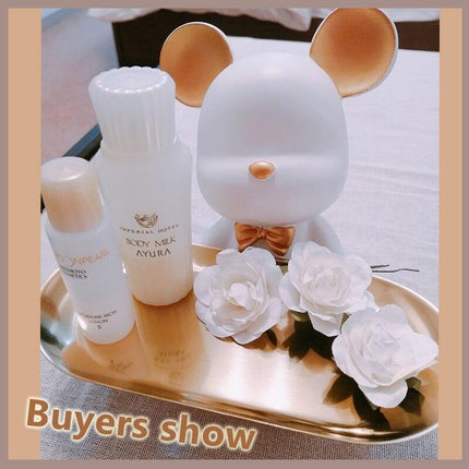 Elegant Winter Wolf Artisan Ornament for Weddings & Christmas Celebrations