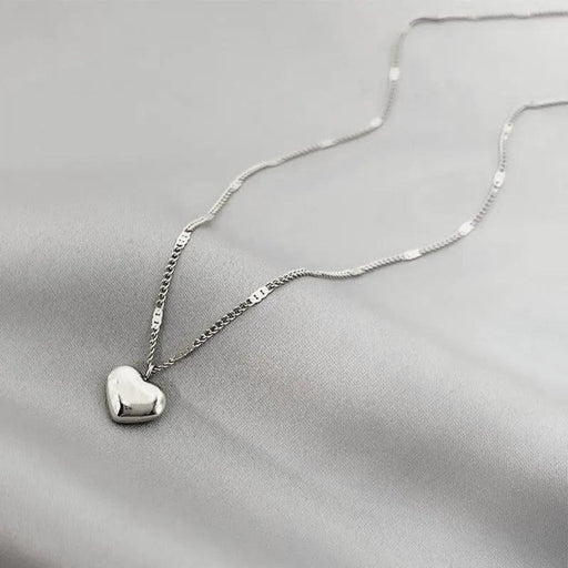 Chic Geometric Heart Pendant: Stylish Japanese and Korean Jewelry for Effortless Elegance