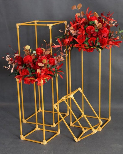 Gilded Allure: Versatile Metal Centerpiece Set for Elegant Gatherings
