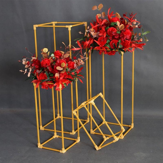 Gilded Allure: Versatile Metal Centerpiece Set for Elegant Gatherings