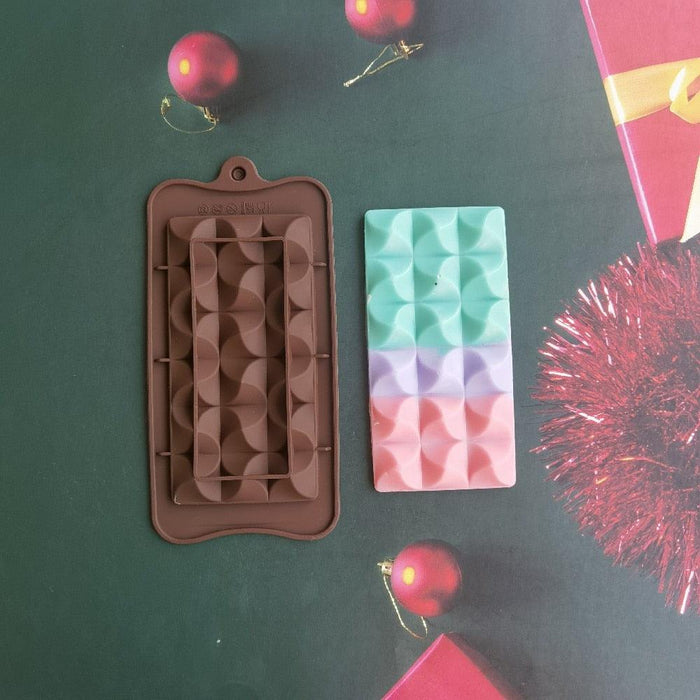 Chocolate Bar Silicone Mold - Versatile Baking Tool for DIY Dessert Making

Silicone Mold for Crafting Unique Chocolate Bars and Desserts