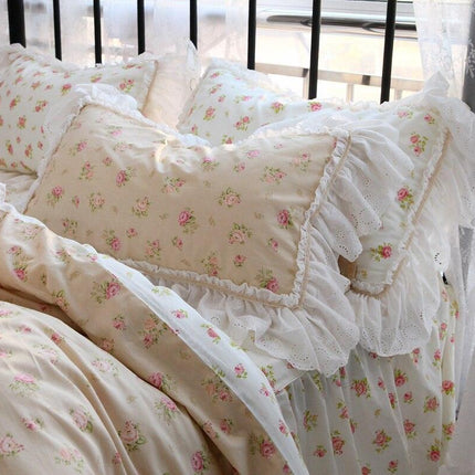 Elegant European Lace Ruffle Pillowcase - Classic White Luxury