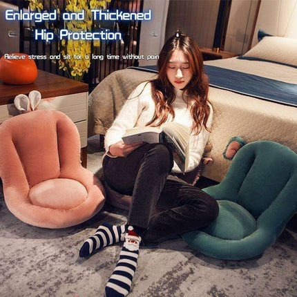 Cozy Bay Window Reading Chair for Enhanced Bedroom Comfort