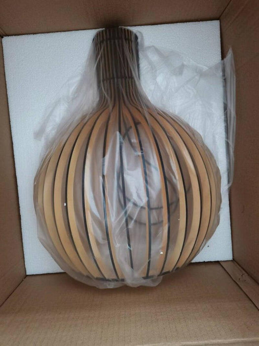 Nordic Elegance Wooden Pendant Light in Soft Shades