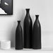 Sleek Black Ceramic Vase for Elegant Flower Arrangements to Elevate Your Home Decor