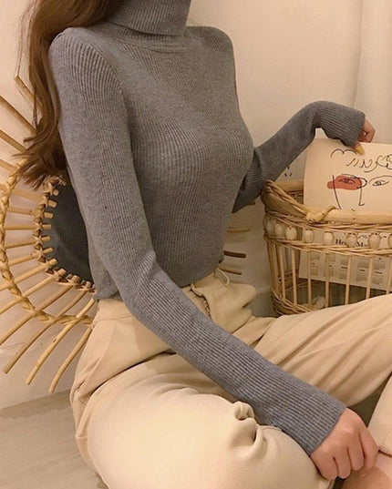 Chic Knitted Turtleneck Sweater: Perfect for Cozy Autumn Days