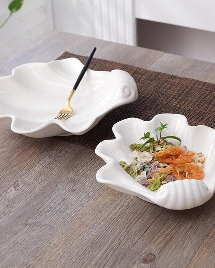 Elegant Shell-Inspired Handcrafted Ceramic Plate Set for Luxurious Dining