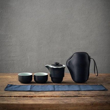 Sleek Black Ceramic Tea Set: Elevate Your Brewing Experience with Timeless Elegance - Très Elite