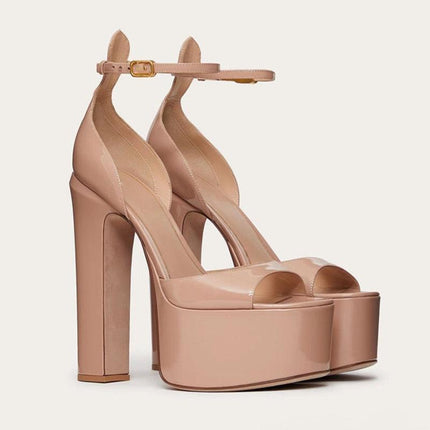 Sleek Patent Leather Chunky Heel Party Sandals - Women's Fashionable Peep Toe Pumps - Très Elite