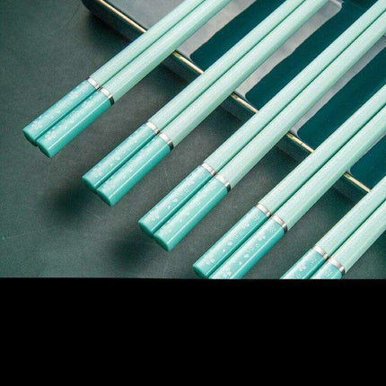Sleek Premium Japanese Chopsticks: For an Exquisite Dining Experience with Heat-Resistant Design - Très Elite