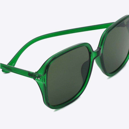 Sleek Square UV400 Sunglasses: Fashionable Eyewear for Maximum Sun Defense - Très Elite