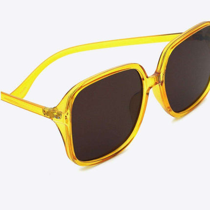 Sleek Square UV400 Sunglasses: Fashionable Eyewear for Maximum Sun Defense - Très Elite
