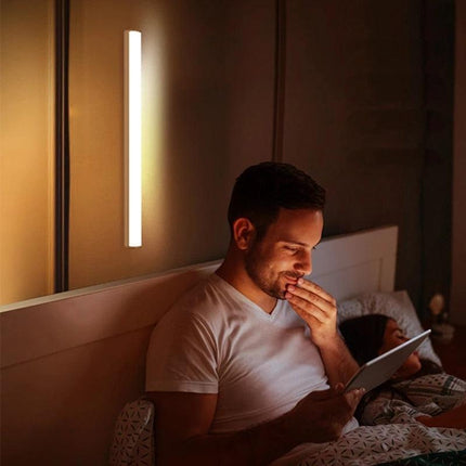 Smart Motion-Activated LED Under Cabinet Light with Dual Functionality - Très Elite