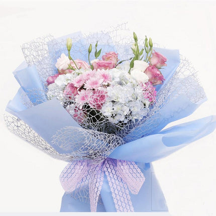 Sophisticated Artisan Muslin Floral Wrap for Creative Bouquet Presentation - Très Elite