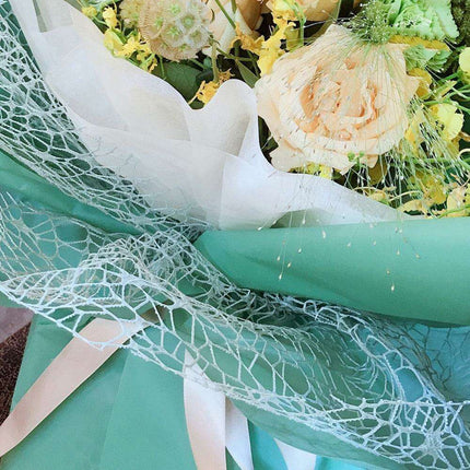 Sophisticated Artisan Muslin Floral Wrap for Creative Bouquet Presentation - Très Elite