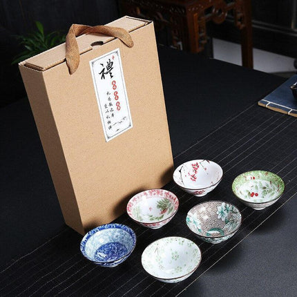 Sophisticated Blue and White Vintage Chinese Porcelain Tea Cup Collection for Puer Tea Lovers - Très Elite
