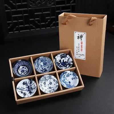 Sophisticated Blue and White Vintage Chinese Porcelain Tea Cup Collection for Puer Tea Lovers - Très Elite