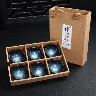 Sophisticated Blue and White Vintage Chinese Porcelain Tea Cup Collection for Puer Tea Lovers - Très Elite