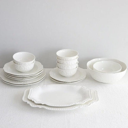 Sophisticated Ceramic Dinnerware Set for Unforgettable Dining Moments - Très Elite