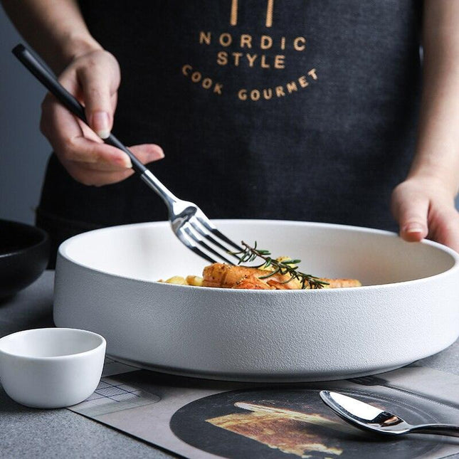 Sophisticated Ceramic Plate Set for Elevated Dining Experiences