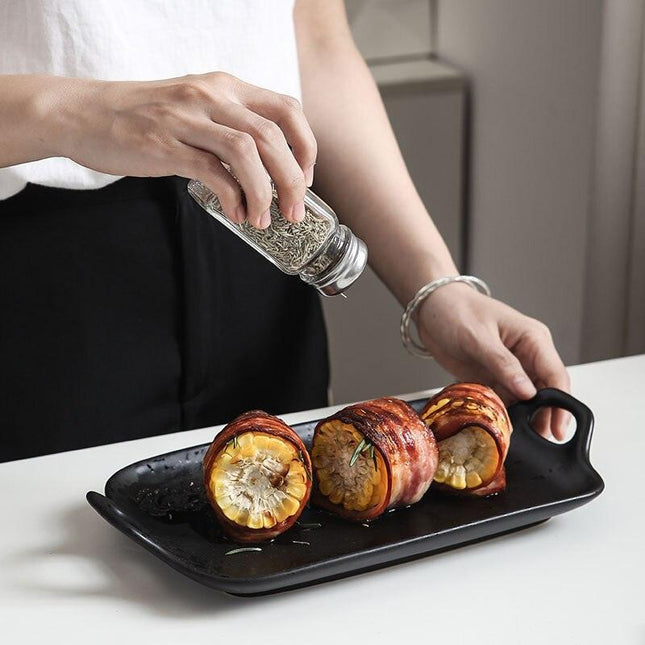 Sophisticated European Ceramic Plates for a Refined Dining Experience - Très Elite