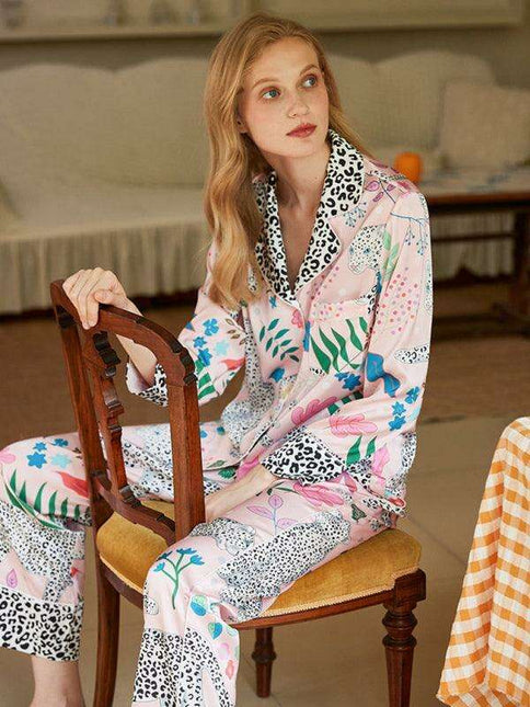 Sophisticated Floral Pattern Women's Polyester Suit Set with Long-Sleeve Blouse and Trousers