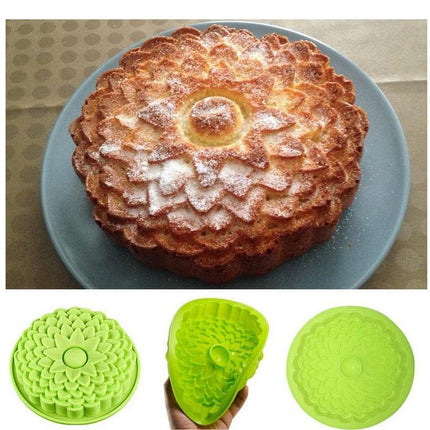 Spiral Delight Silicone Cake Mold for Effortless Dessert Masterpieces - Très Elite
